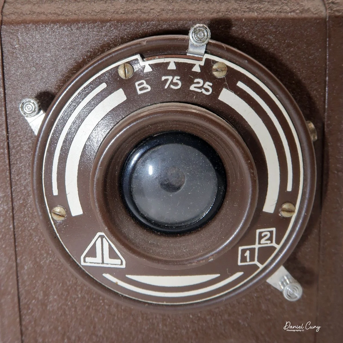 Lens assembly-1/25 shutter speed