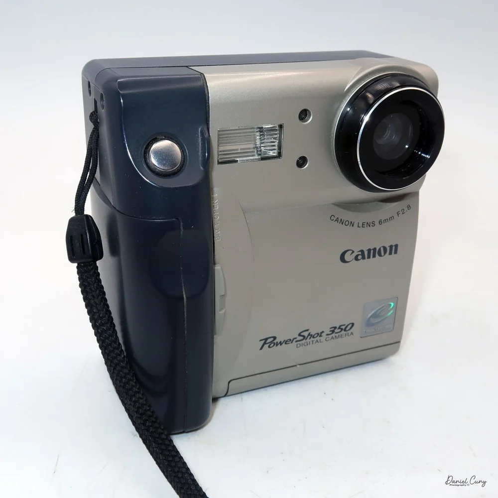 Canon PowerShot 350 — Concert Photos, Historical Images, Widelux