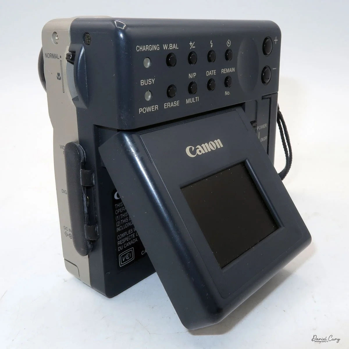 Adjustable 1.8" screen on PowerShot 350