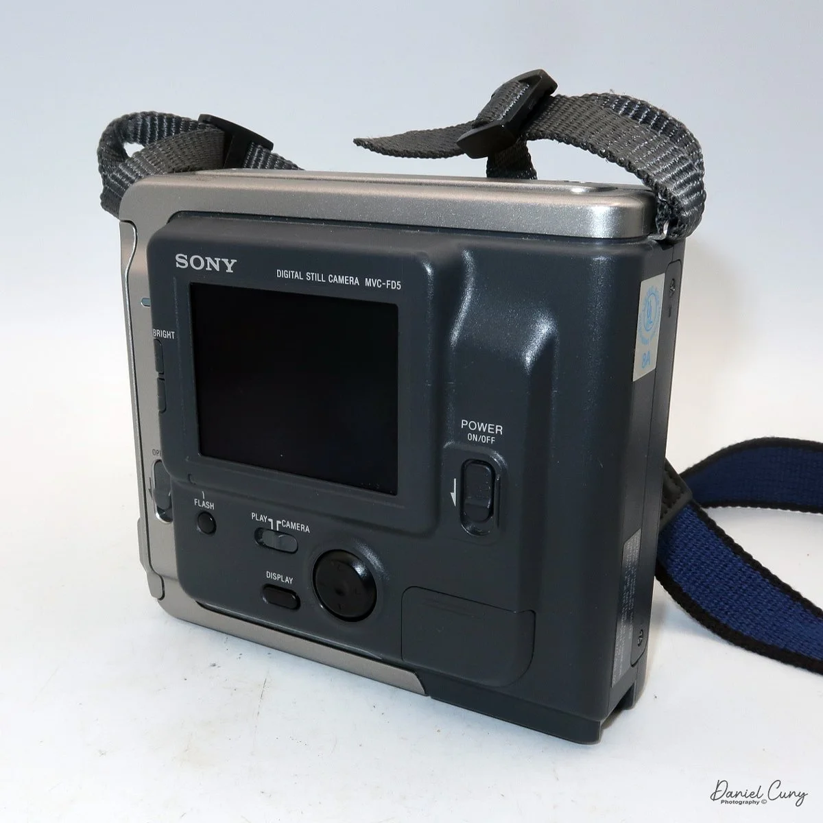 Different angles of the Sony Mavica MVC-FD5 camera