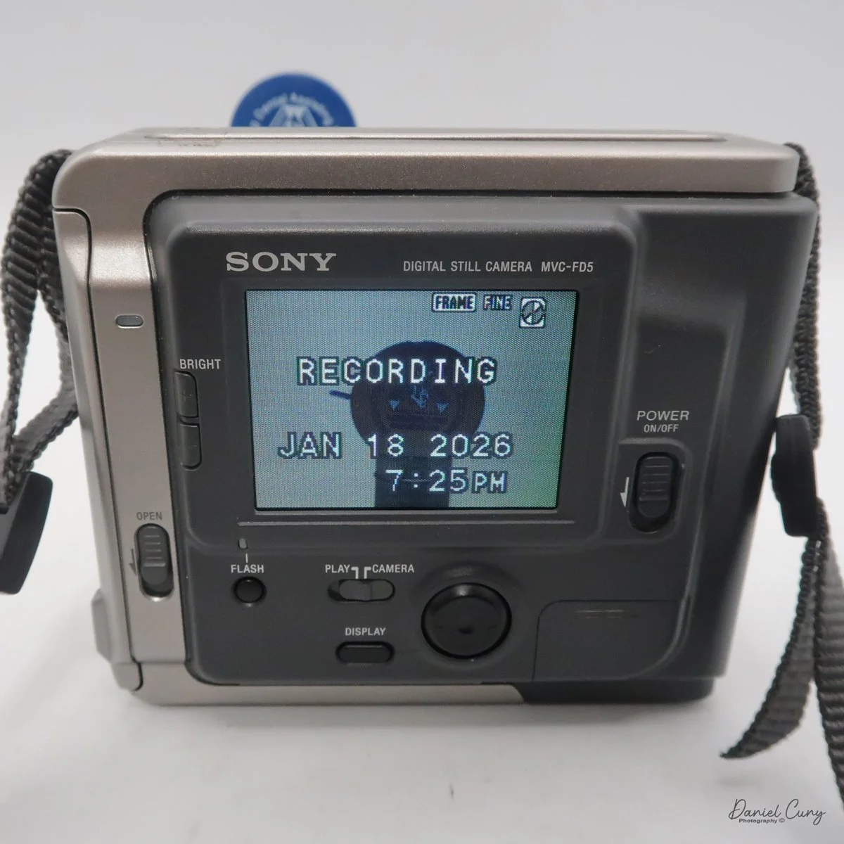 Recording image after pressing shutter