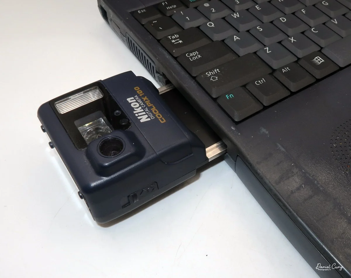 Ready to read images from Nikon Coolpix E100