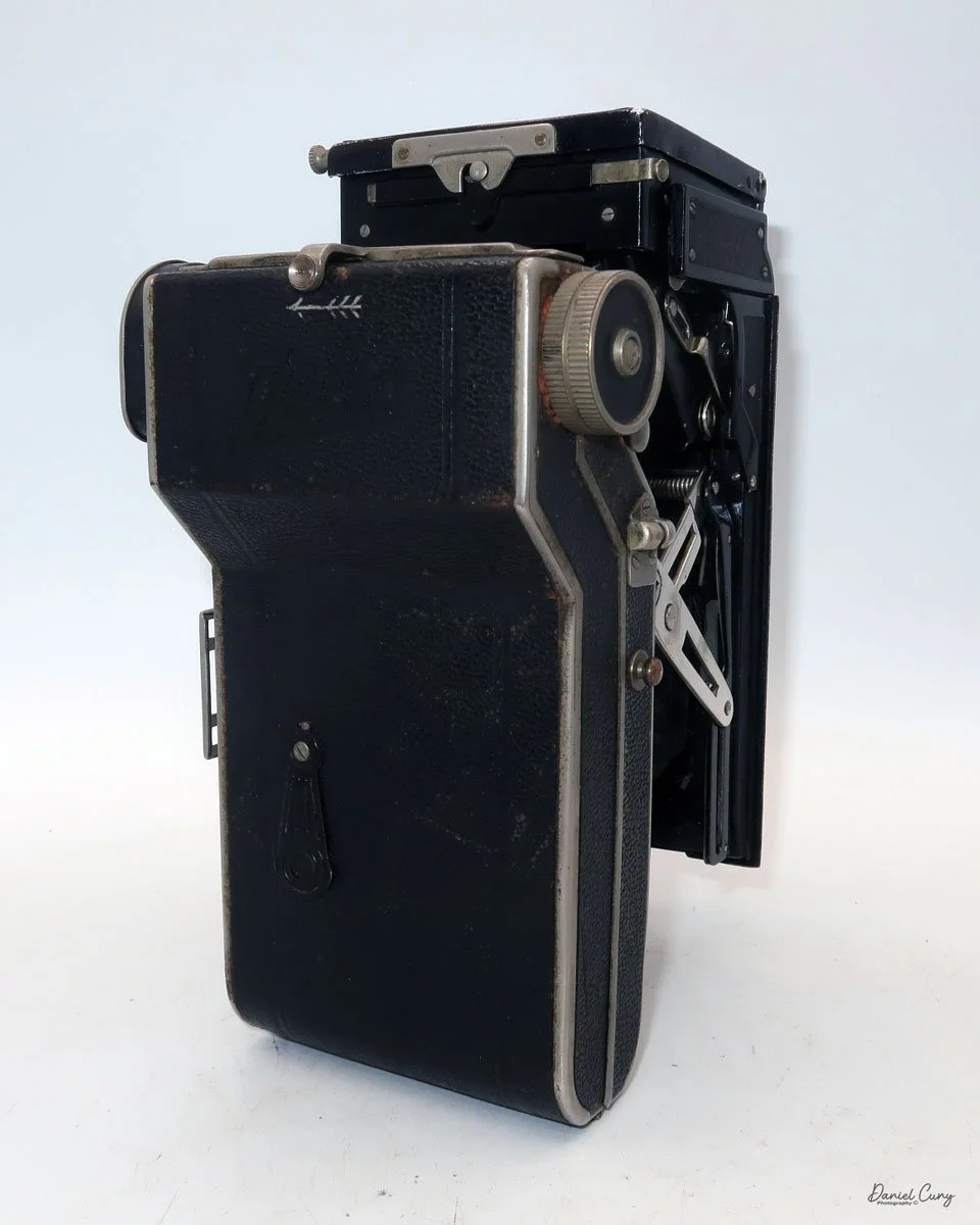 Different angles of the Welta Superfekta