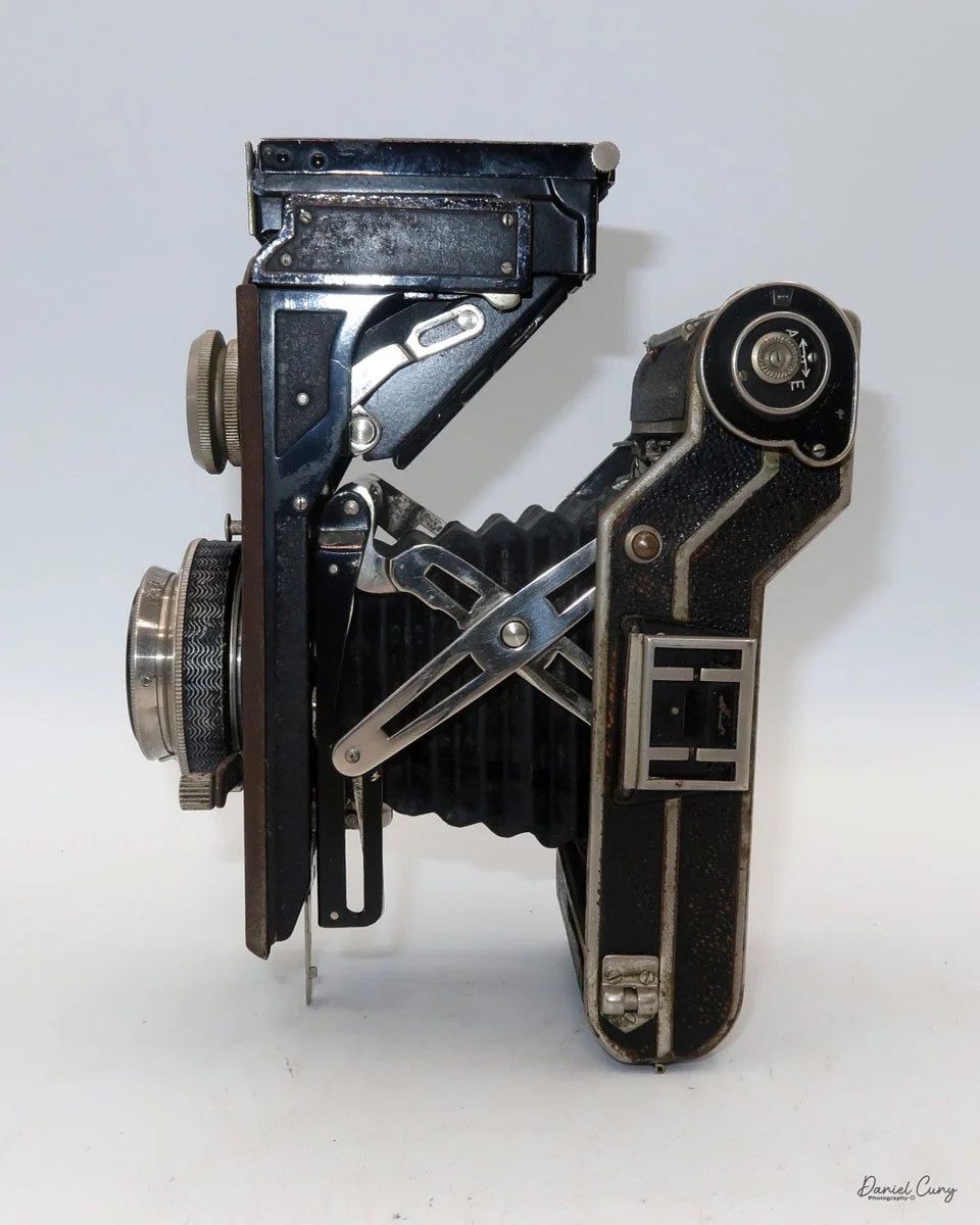 Different angles of the Welta Superfekta