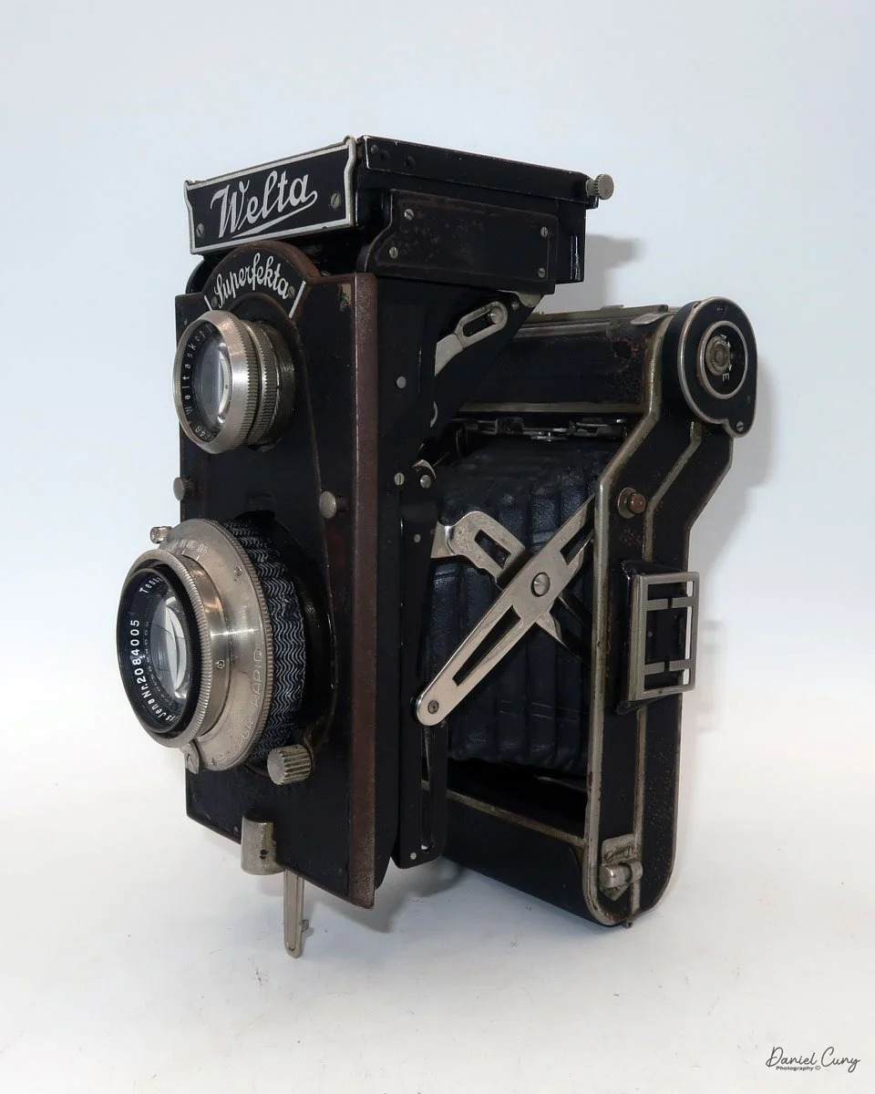 Different angles of the Welta Superfekta