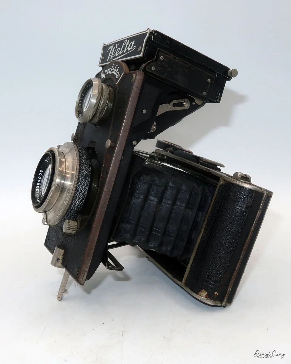 Welta Superfekta in horizontal position.