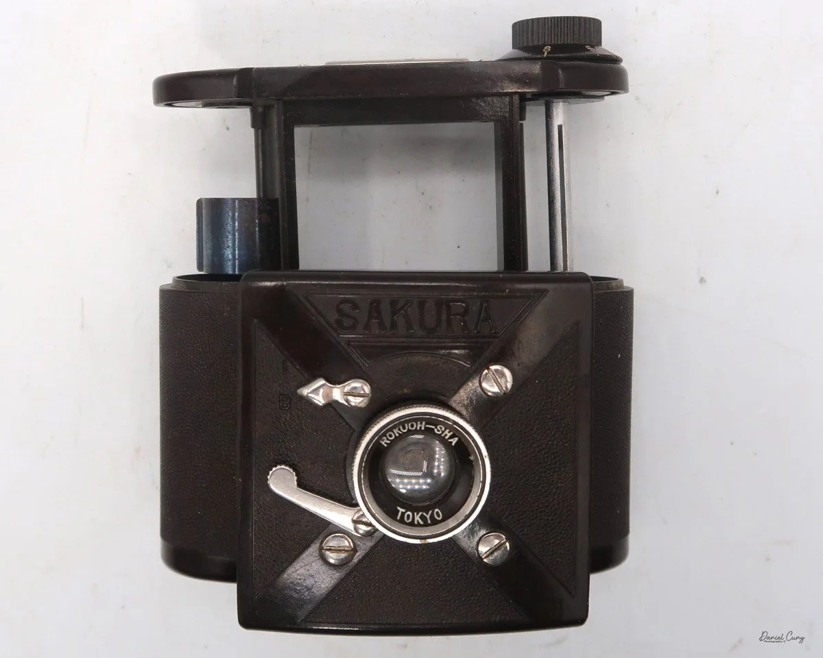 Film chamber removes from the top.