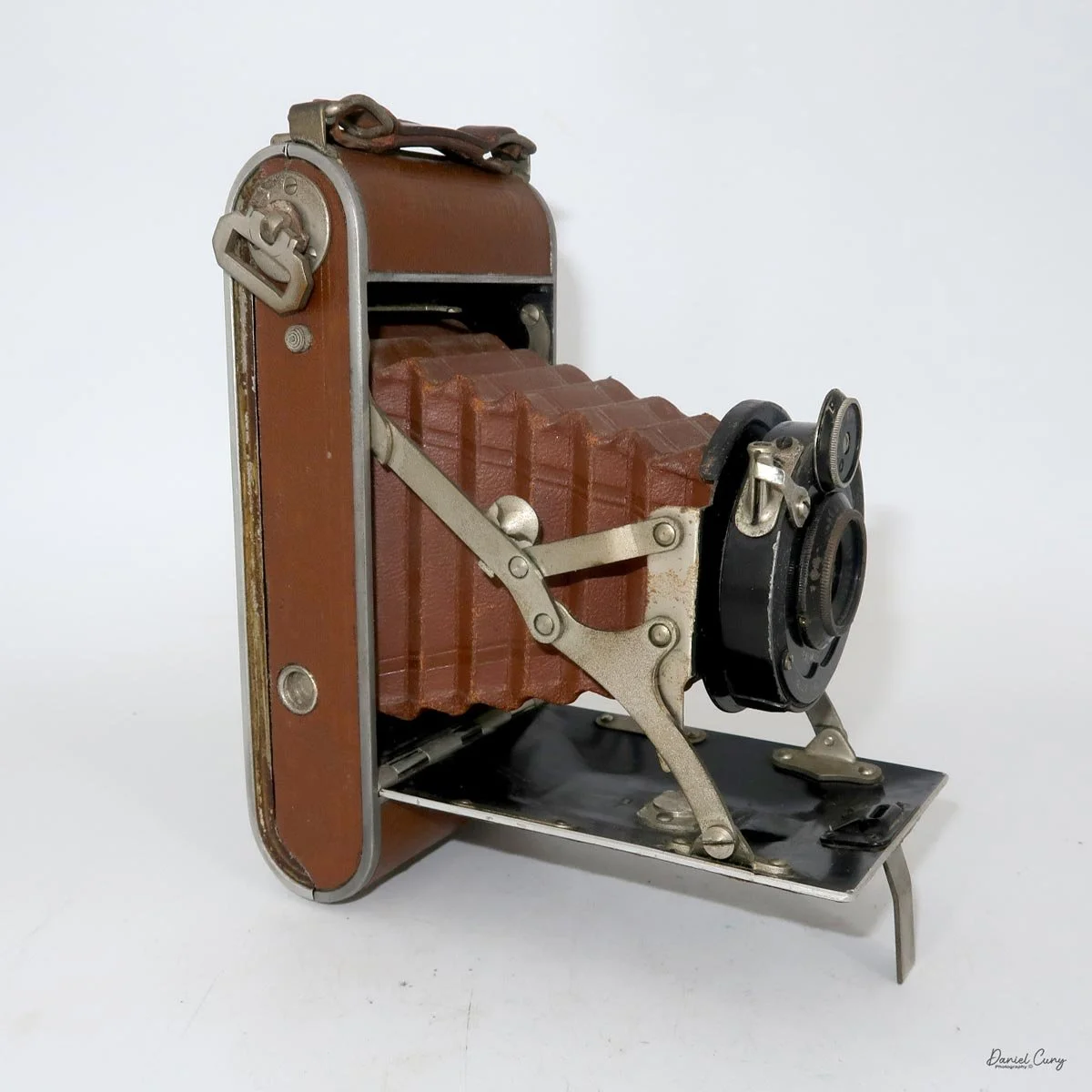 Different angles of the Salmoiraghi Lexus camera.