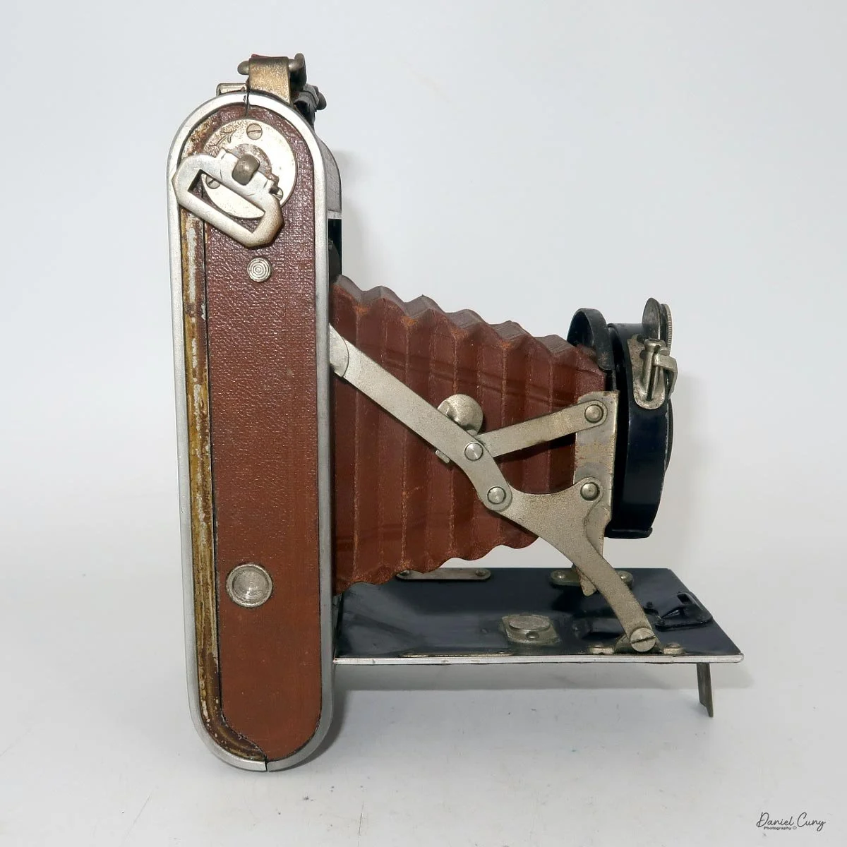 Different angles of the Salmoiraghi Lexus camera.