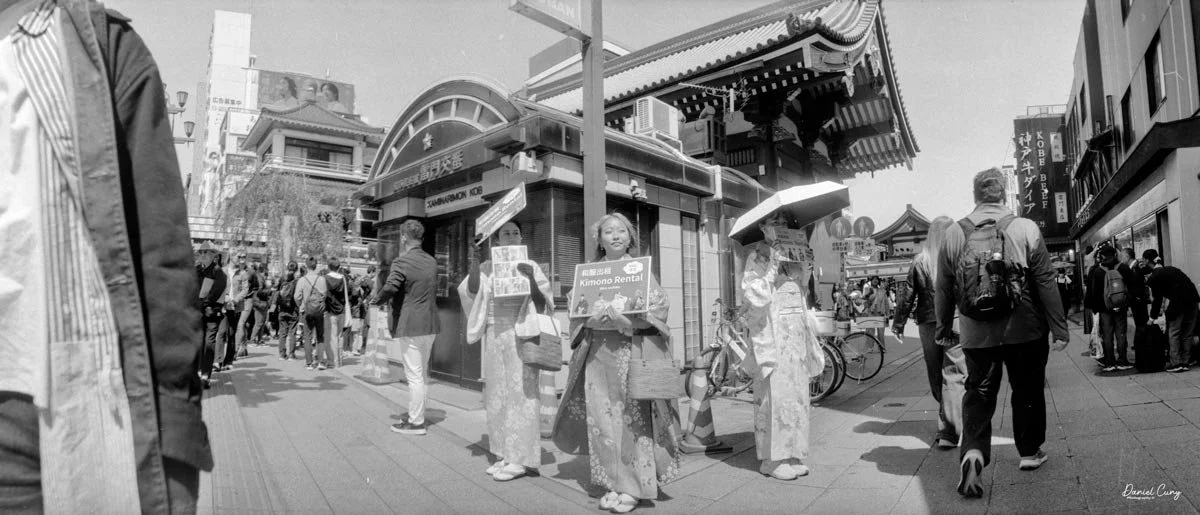 Kimono Rental outside Sensō-ji Temple