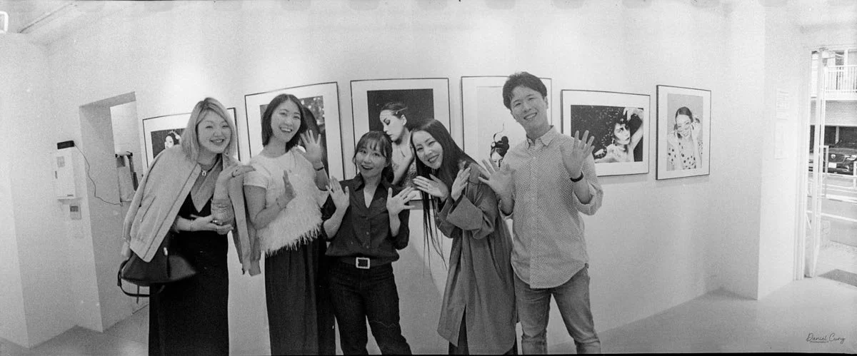 People in photo gallery I visited.