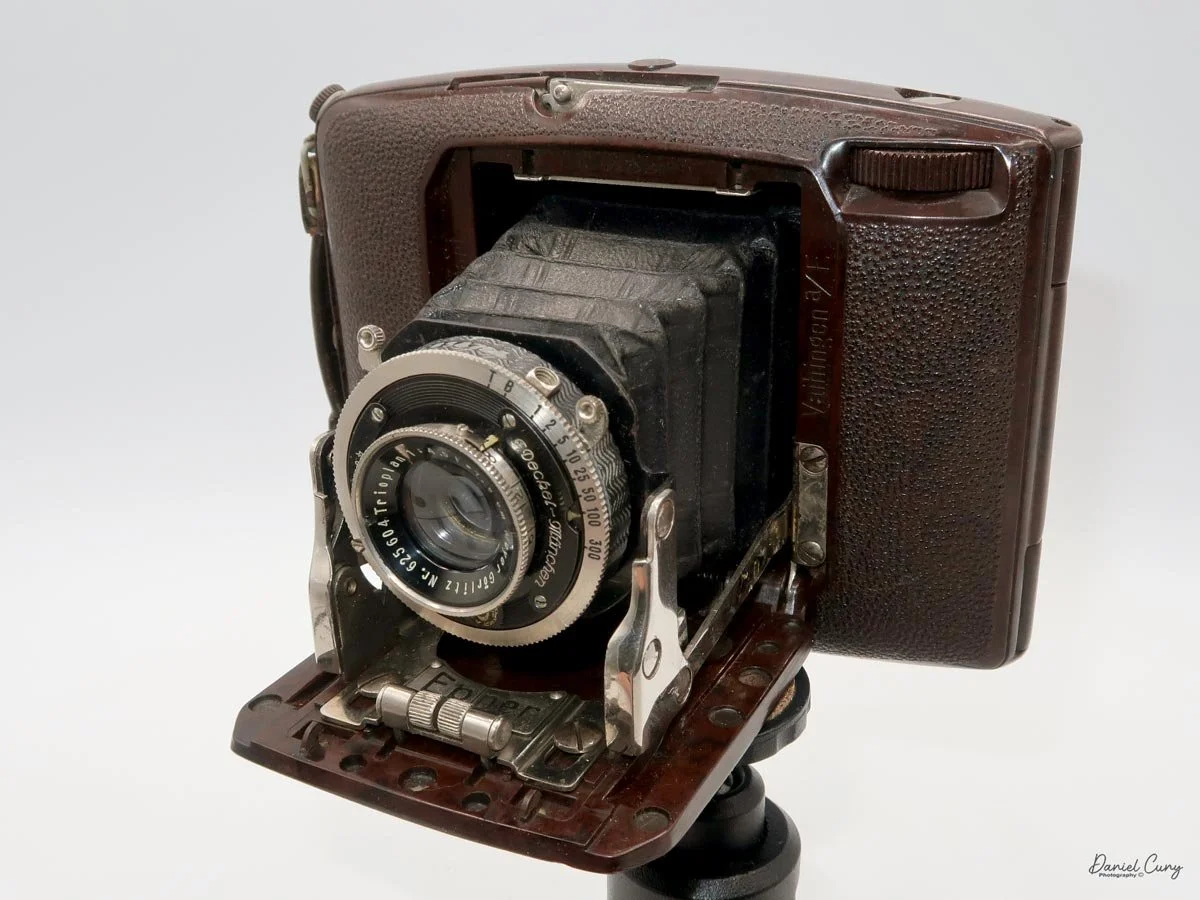 Different angles of the Ebner camera