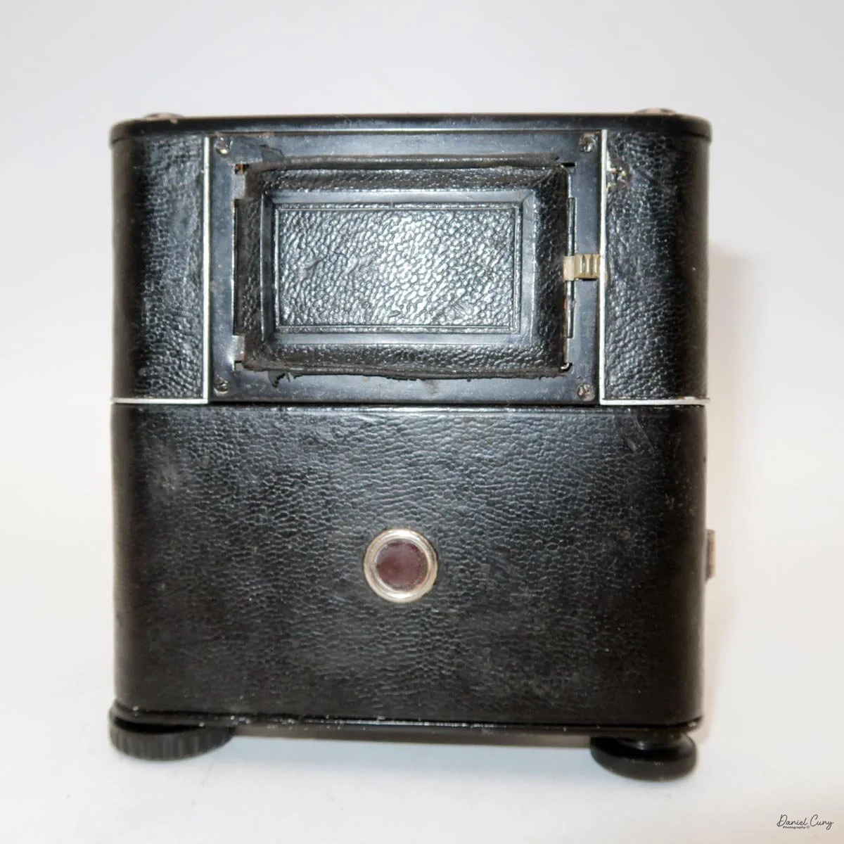 Back view of the Bentzin Primarette camera