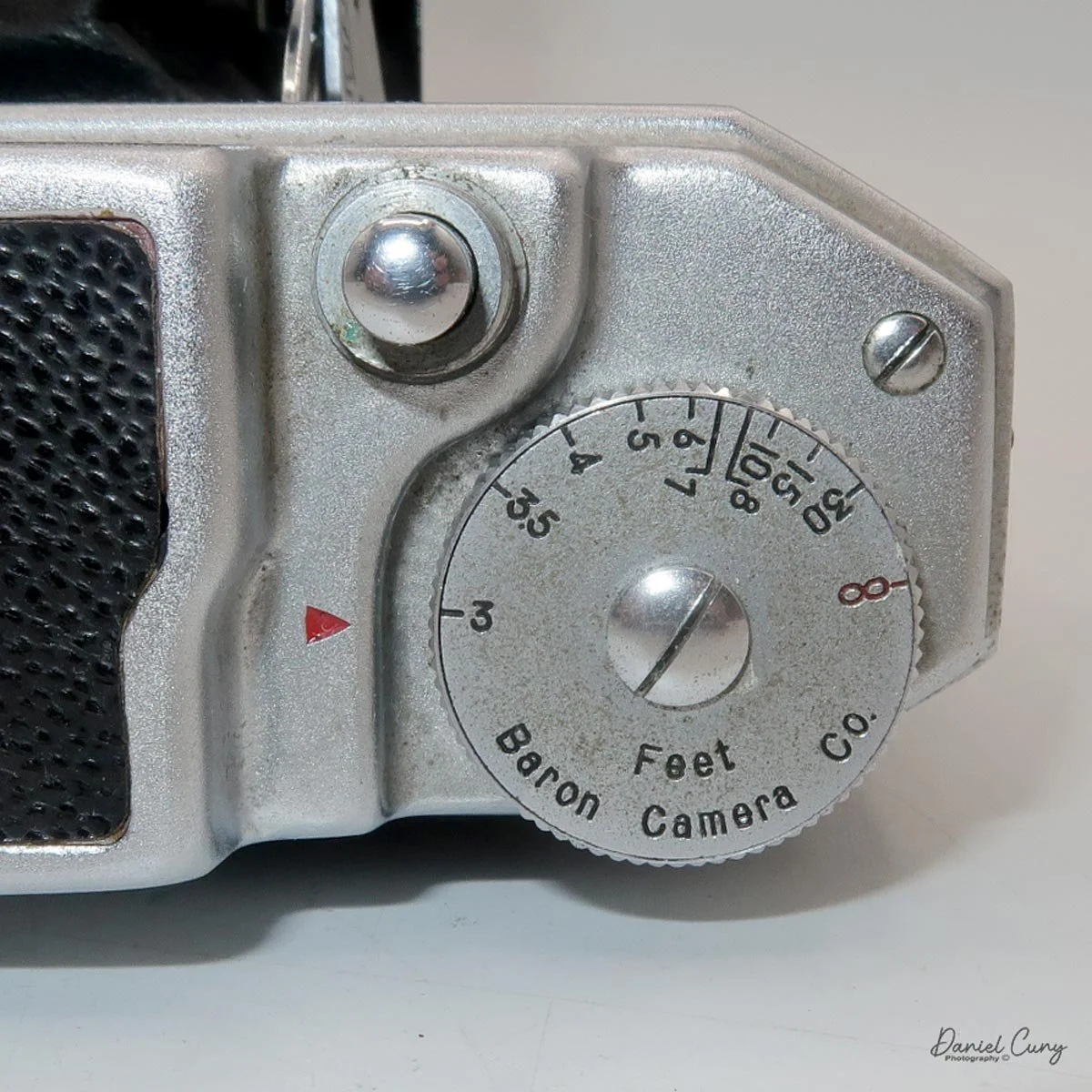 Shutter release &amp; focus wheel for rangefinder