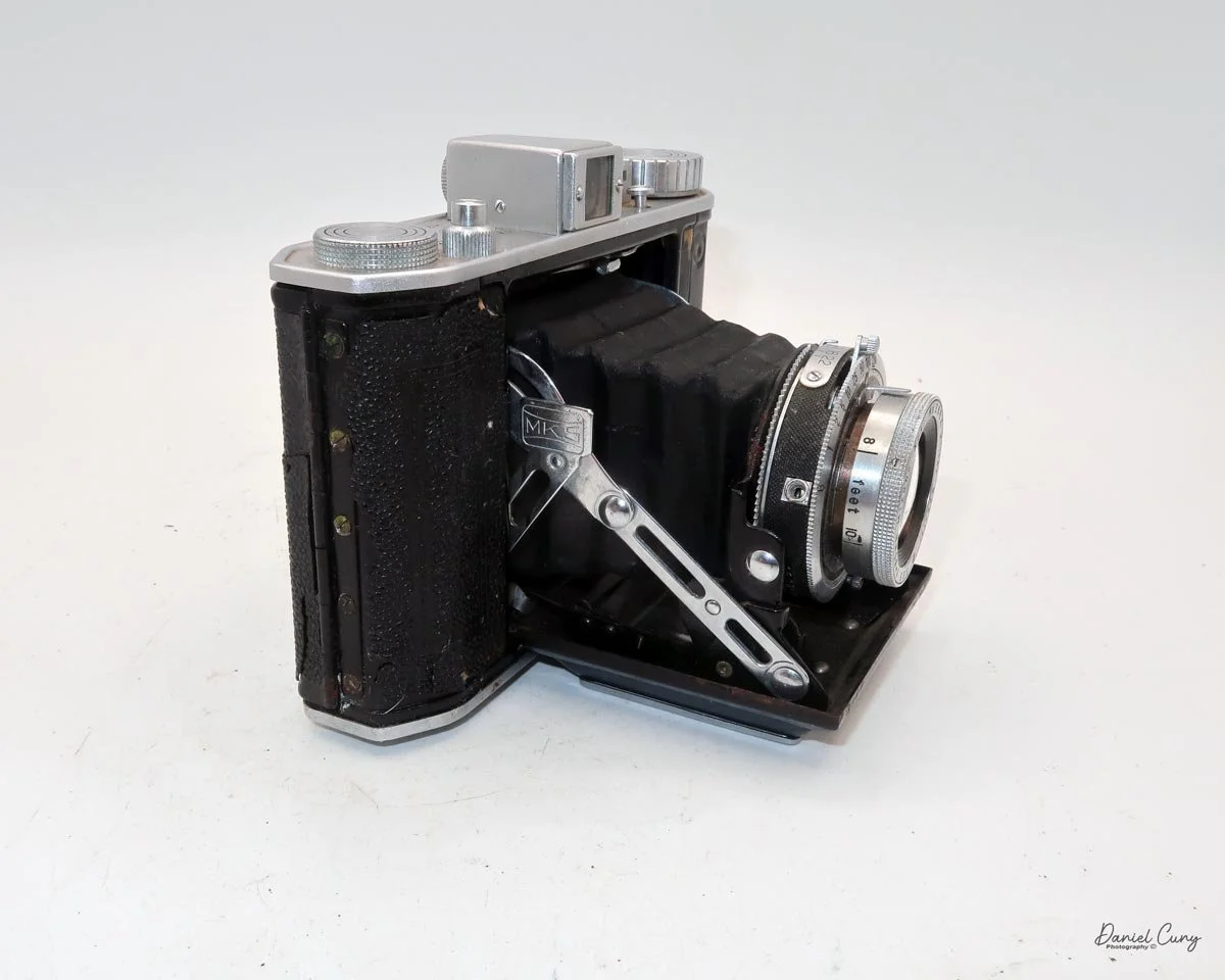 Different angles of the Mizuho Six camera