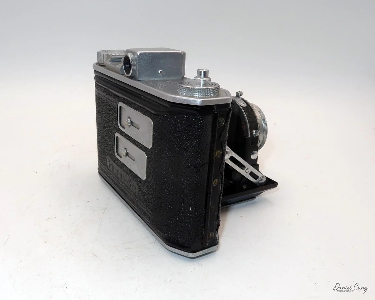 Different angles of the Mizuho Six camera