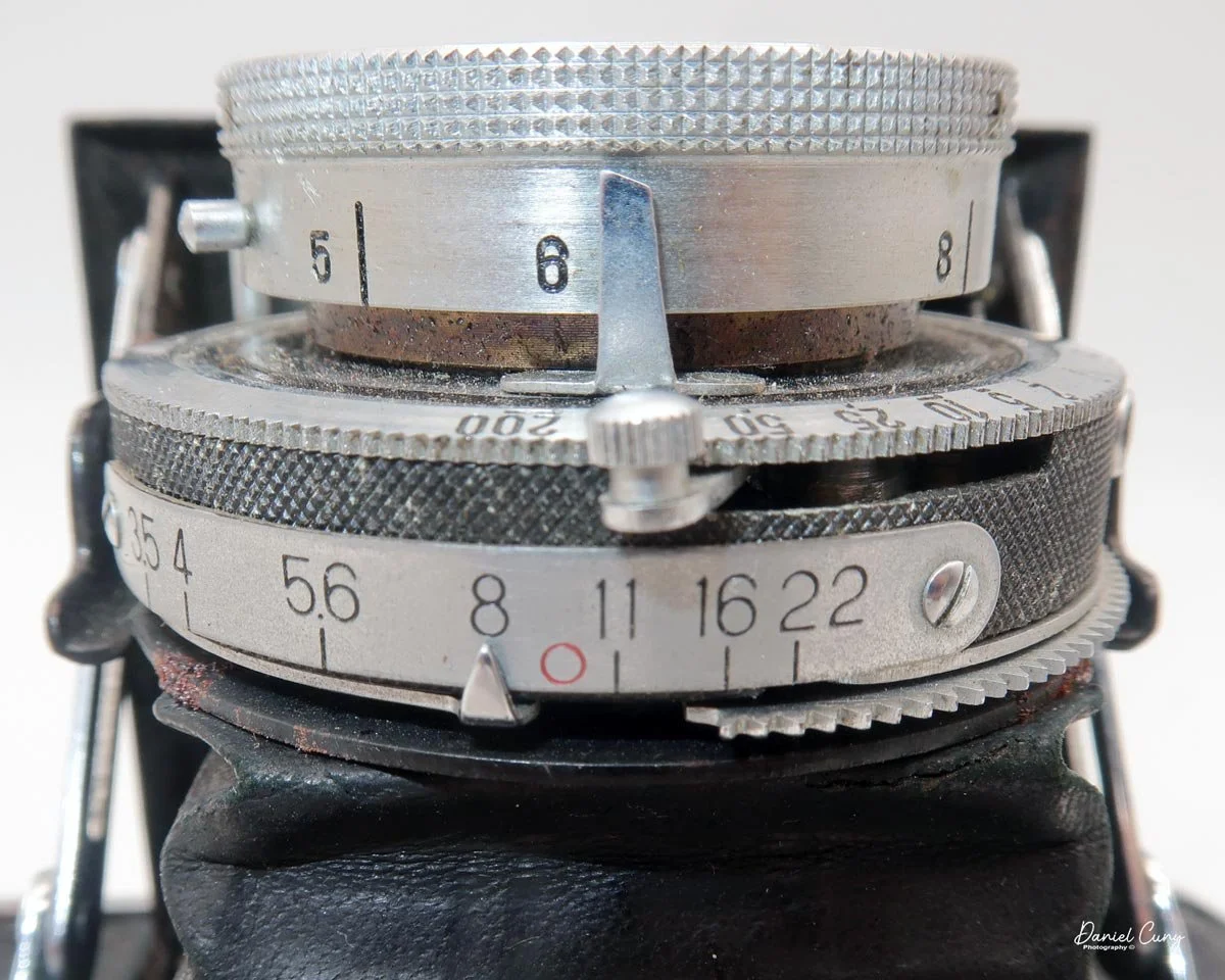 Focus distance/Aperture setting