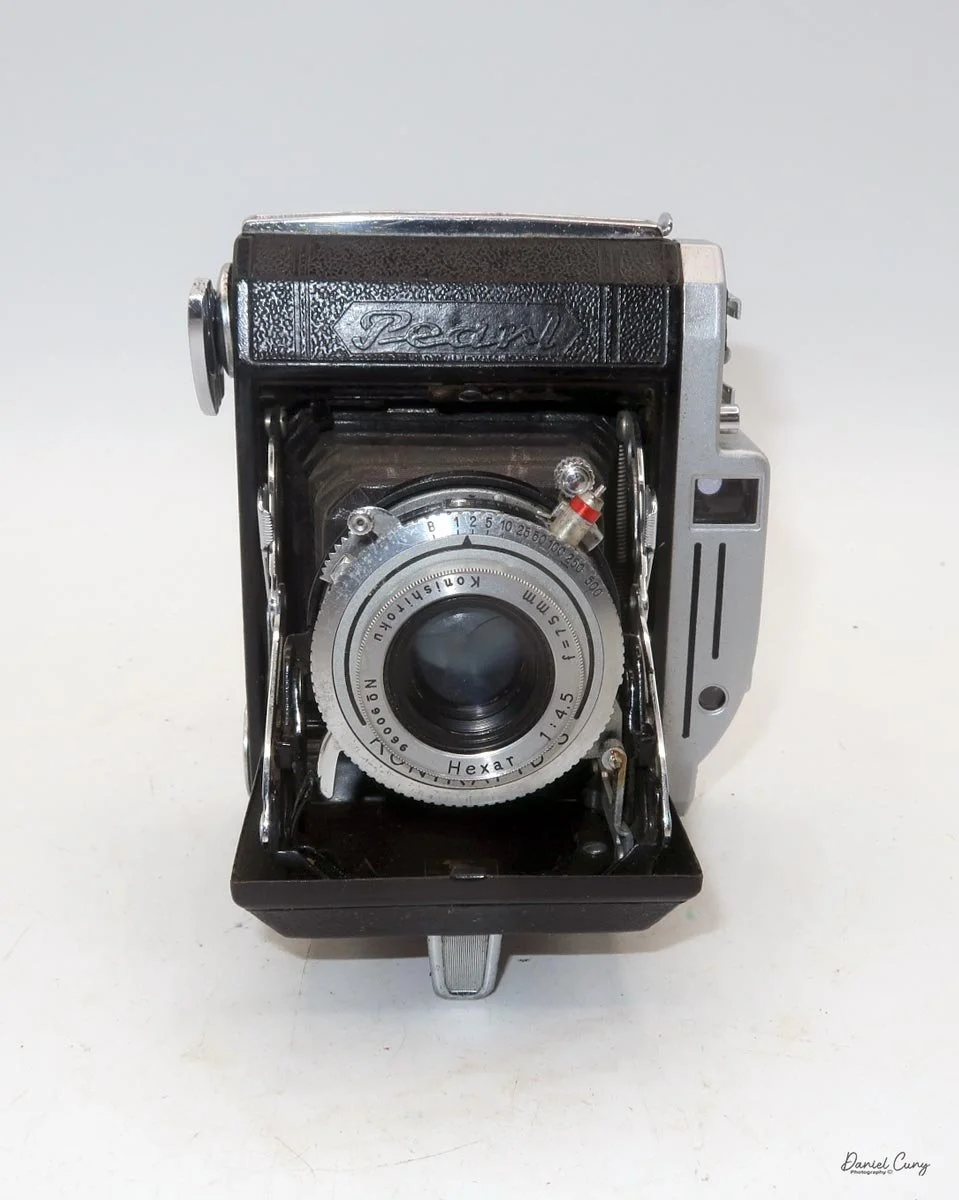 Different angles of the Konica Pearl II camera