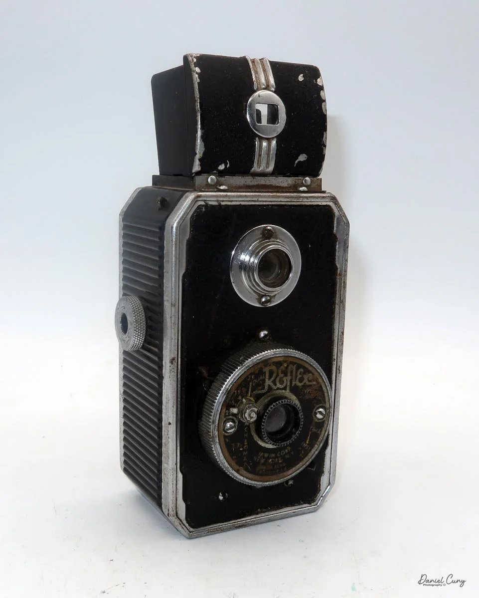 Different angles of the Dual Reflex camera.