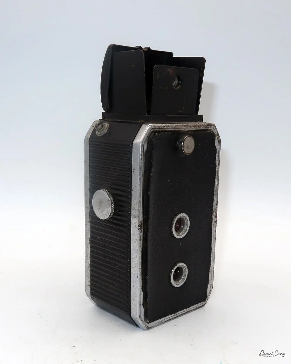 Different angles of the Dual Reflex camera.