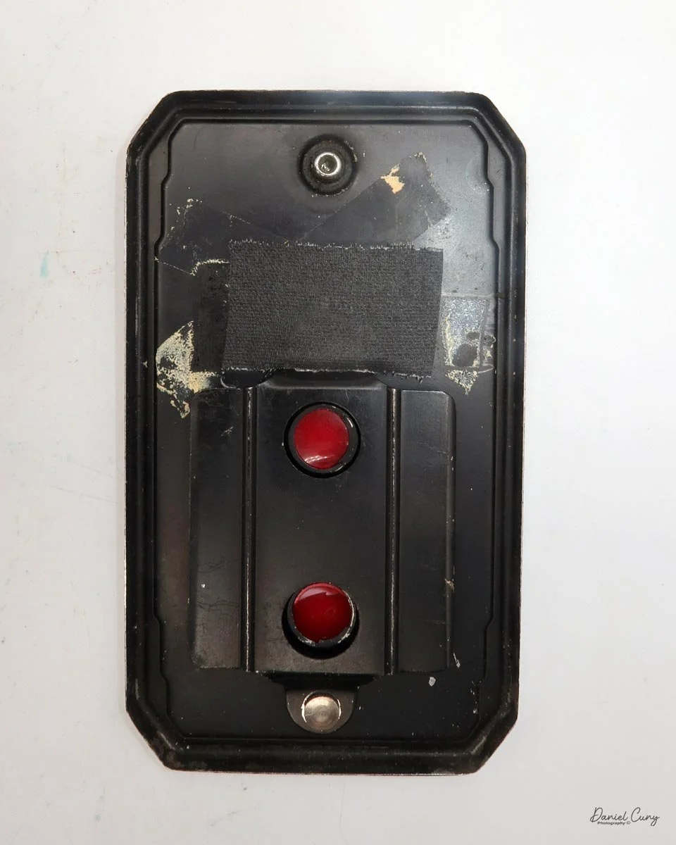 Back door of Dual Reflex