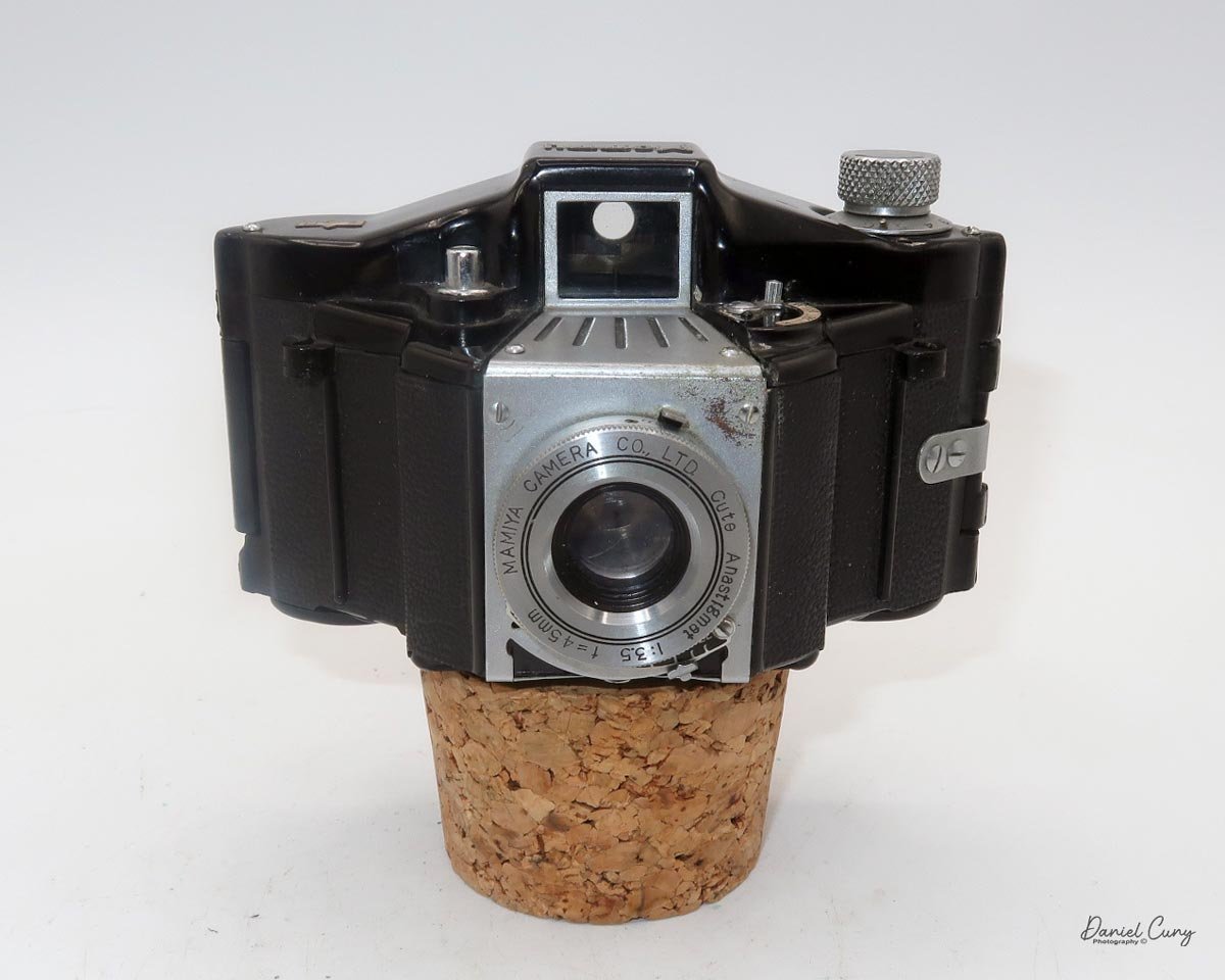 Different angles of the Mamiya Mammy camera