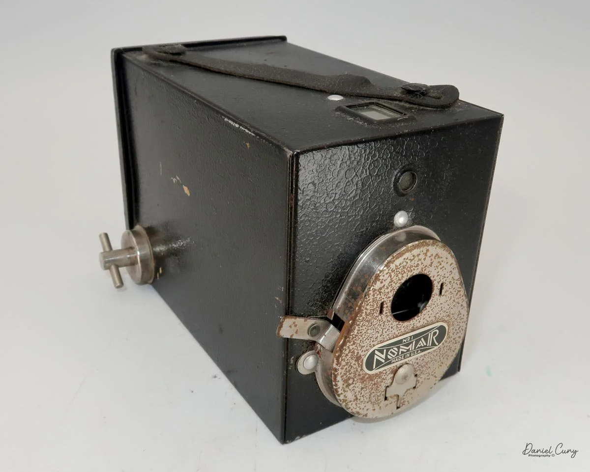 Different angles of the Nomar camera.