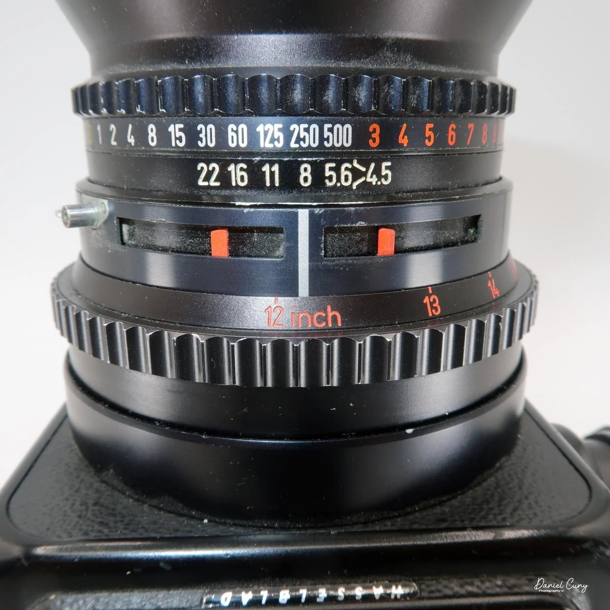 Focus control on backk of the lens