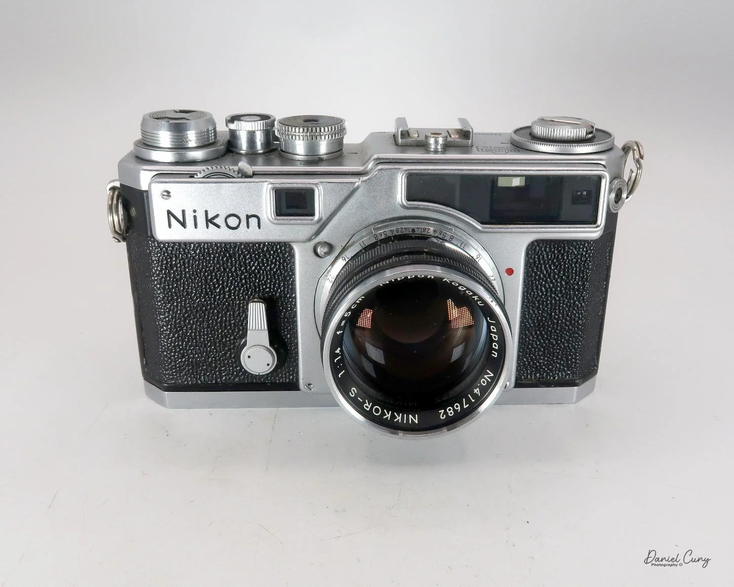 Different angles of the Nikon SP camera