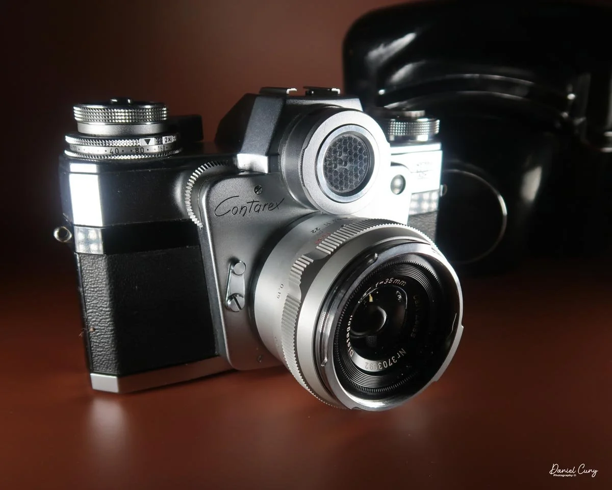 Zeiss Ikon Contarex "Bullseye" camera