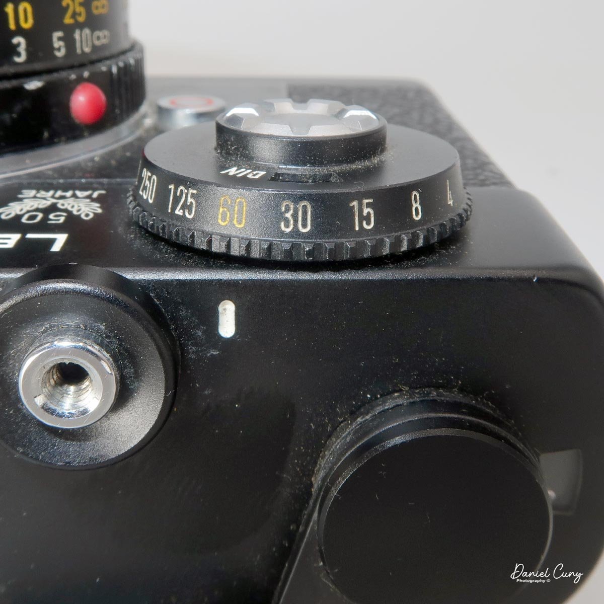 Shutter spped dial. Note: White line