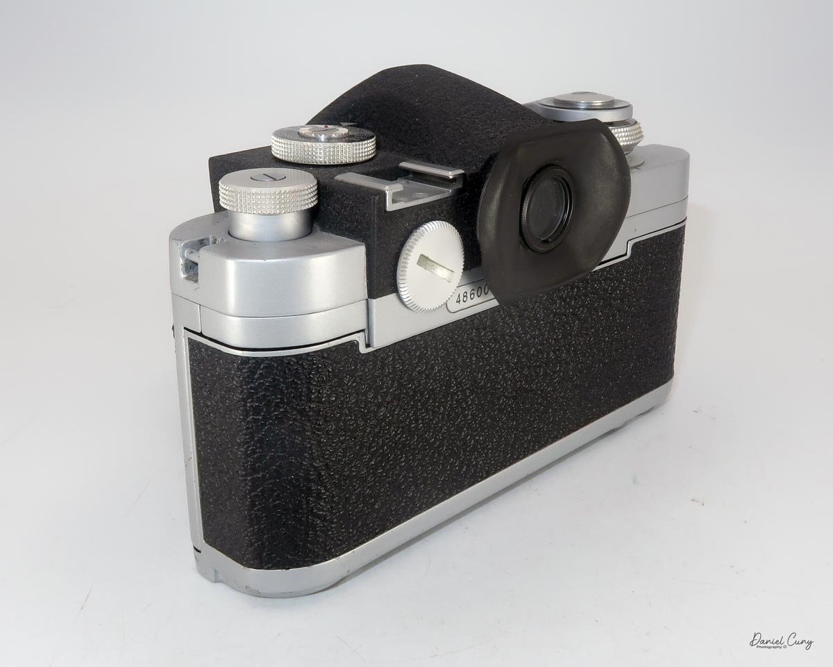 Different angles of the Alpa Reflex 9d camera