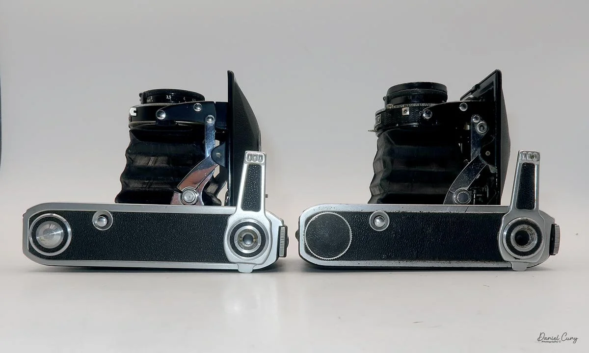 Locking camera "foot" open