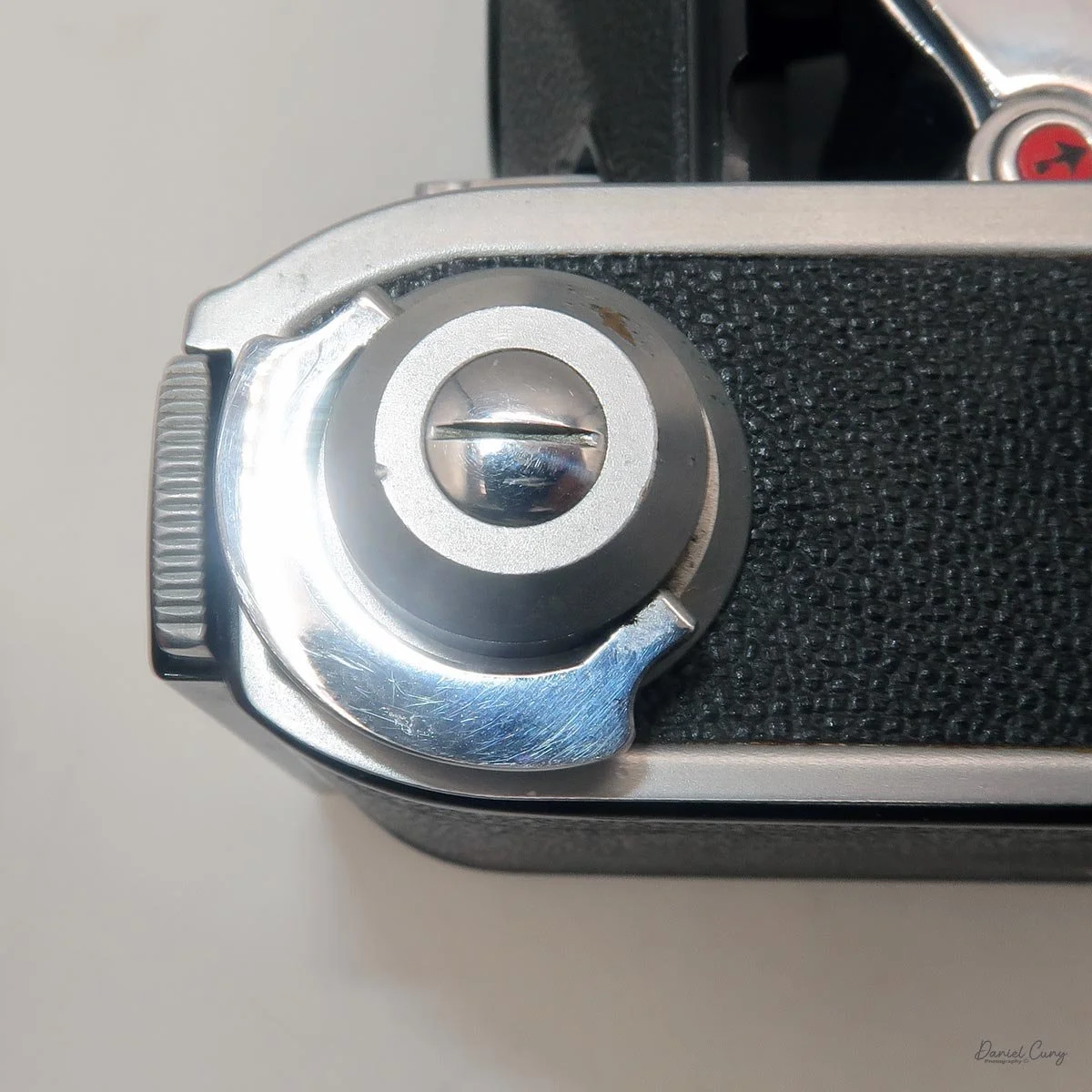 Standard film advance knob