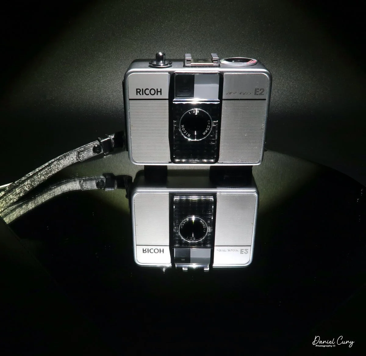 Ricoh AUTOhalf e フィルムカメラ RICOH AUTOHALF E の使い方♪ - 〔BLOG〕パピオカメラ│フィルム
