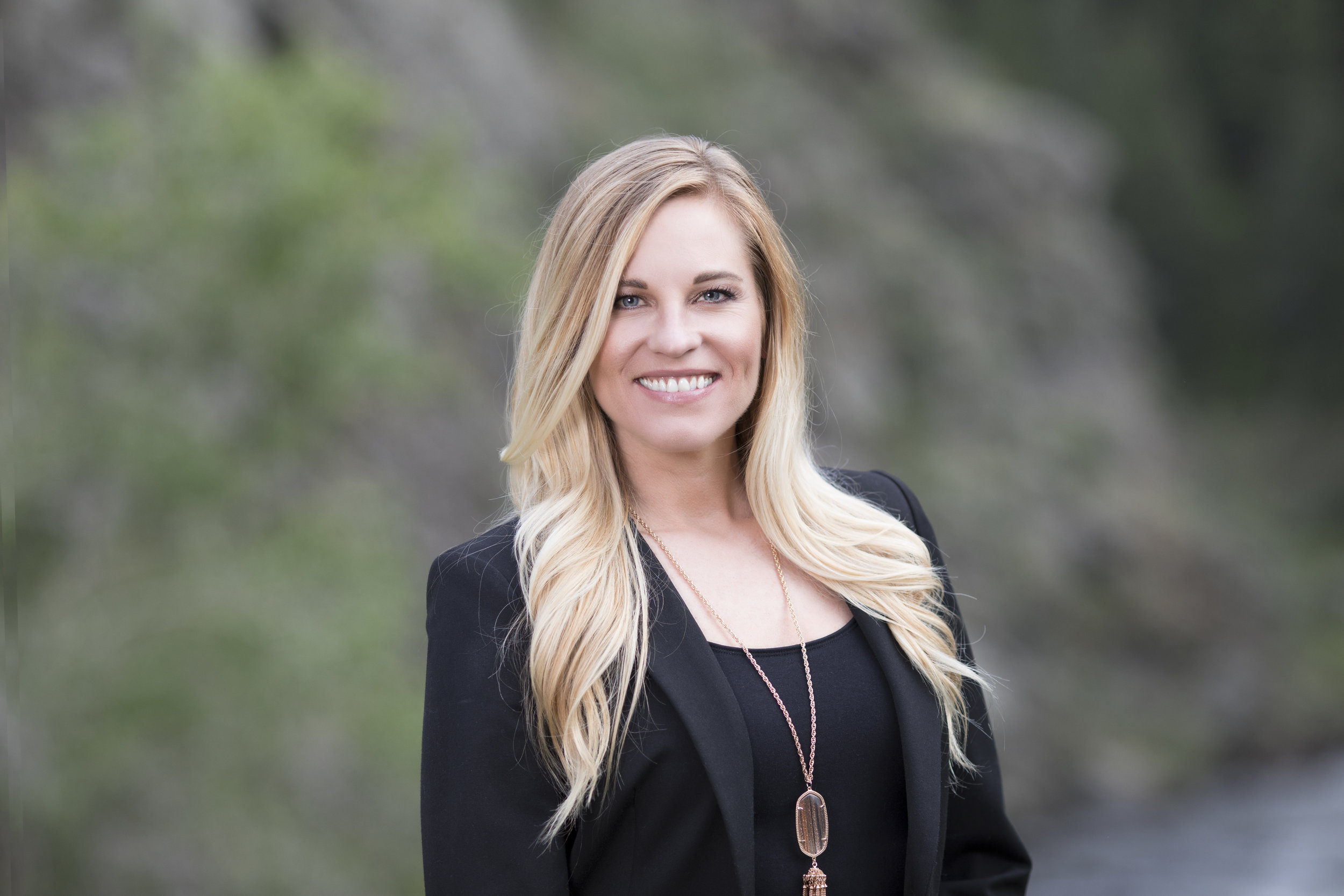 Nikki Final Biz headshot 1.jpg