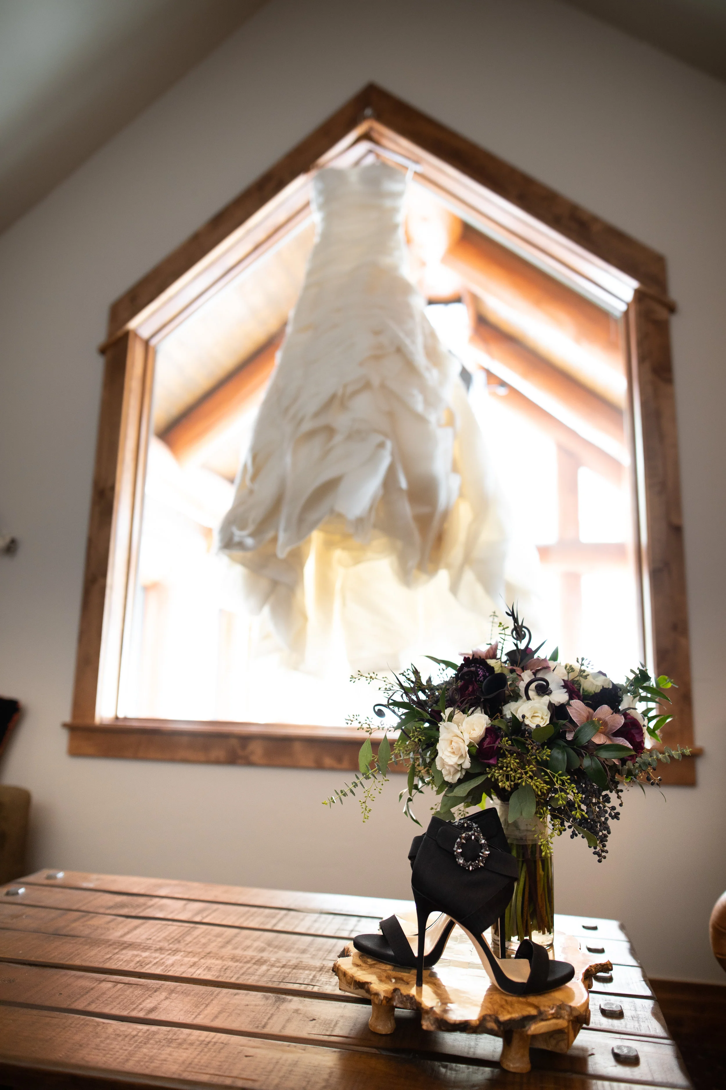 Nikki and Perry - Sneak Peek-2.jpg
