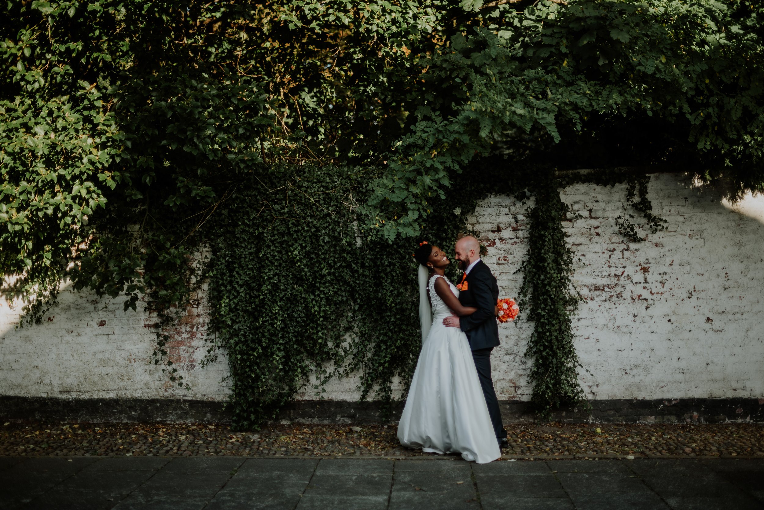 gordonanabolton-stockport-town-hall-wedding-119.jpg