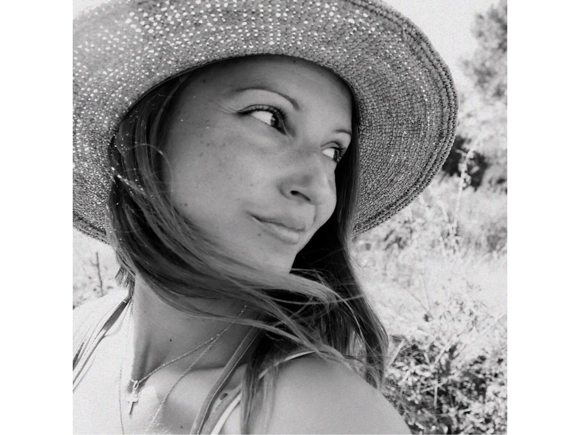 JESSY COTTINEAU YISHAï WITH LOVE