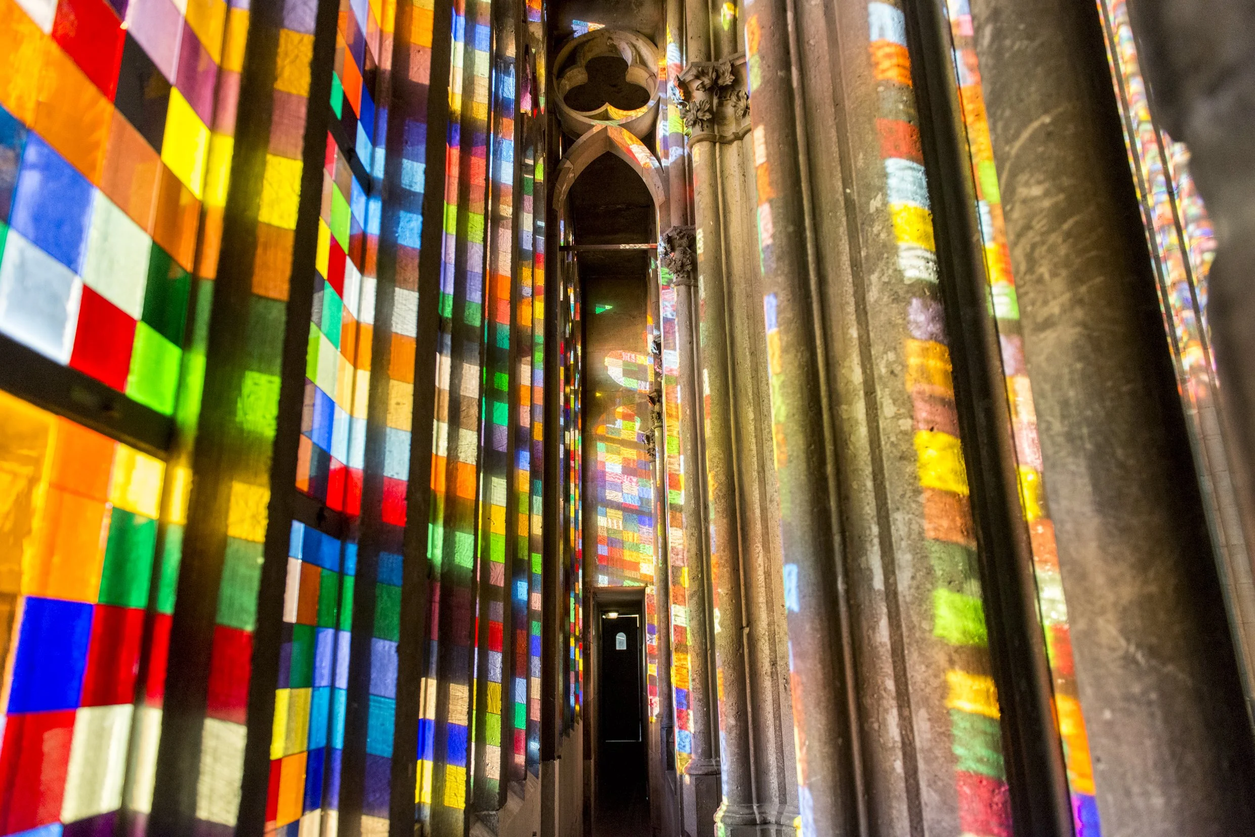 Das Fenster, das den Dom in Farbe taucht – Das Richter Fenster