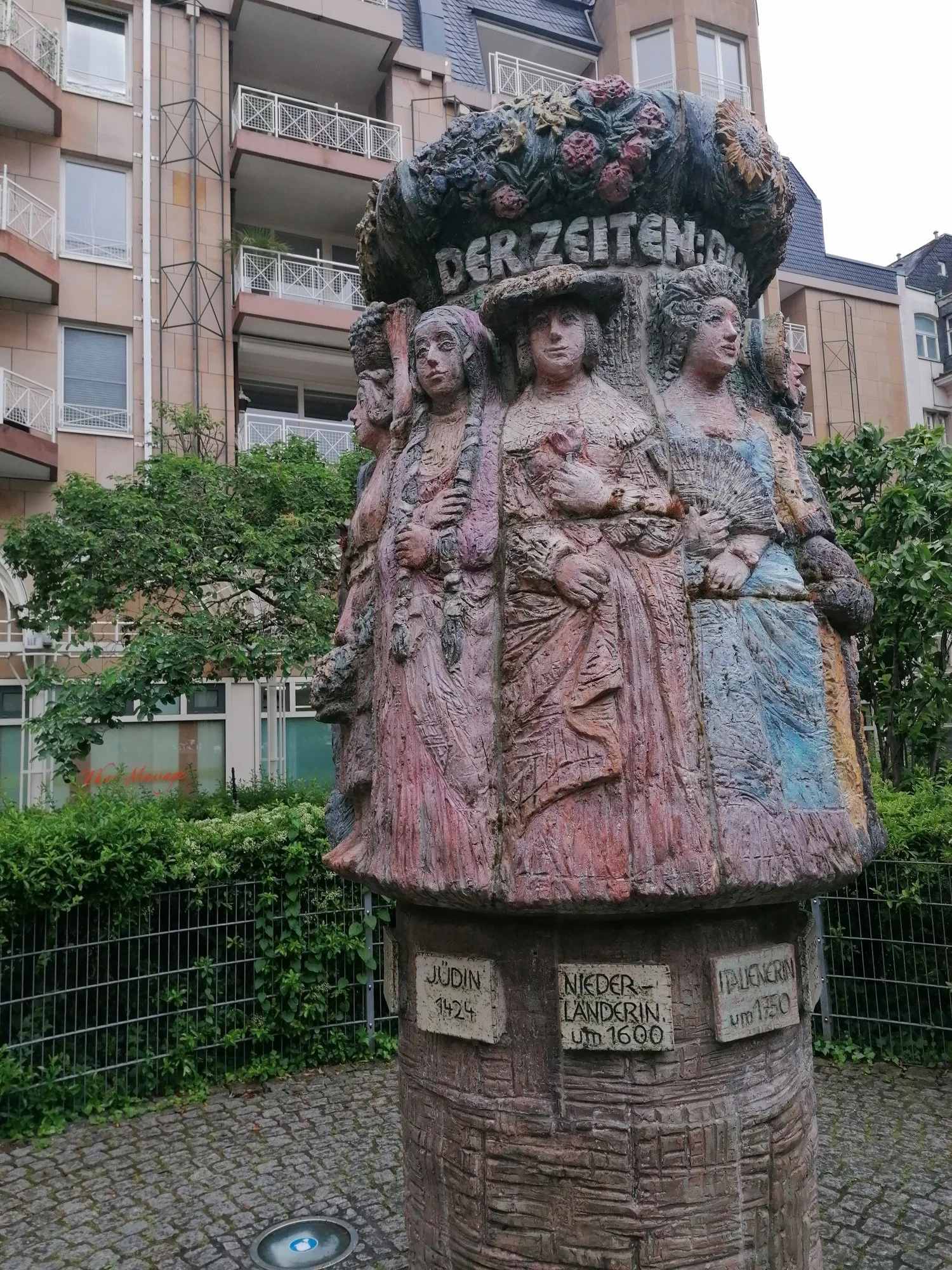 Frauenbrunnen_Niederländerin_(c)_Kölnisches Stadtmuseum, Anke Leyendecker.jpg