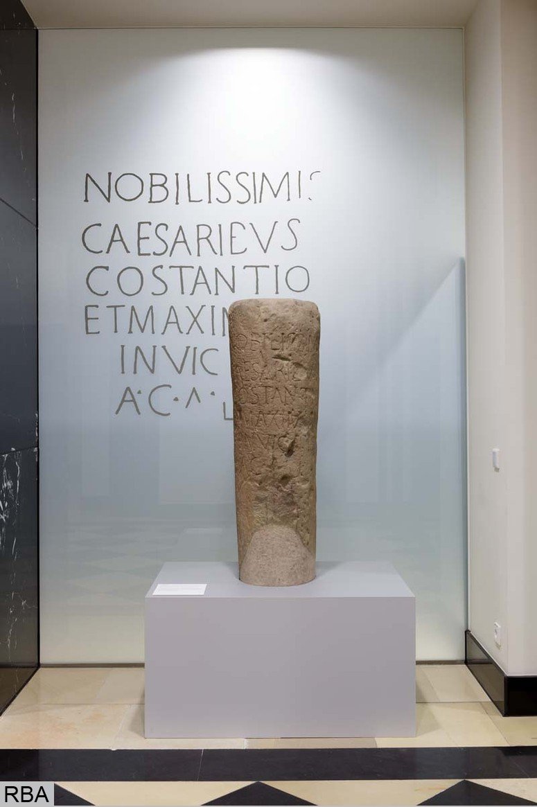 05_Bild 4 - Romische Stele.jpg