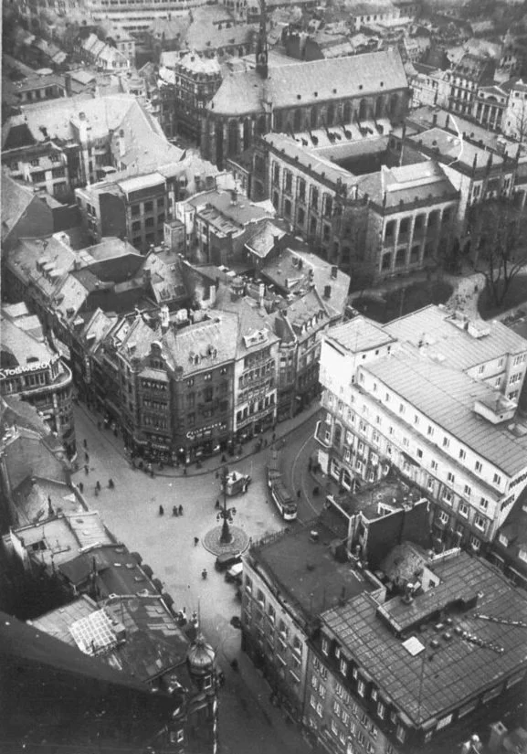 Historische Luftaufnahme des Wallrafplatz