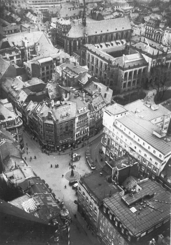Historische Luftaufnahme des Wallrafplatz