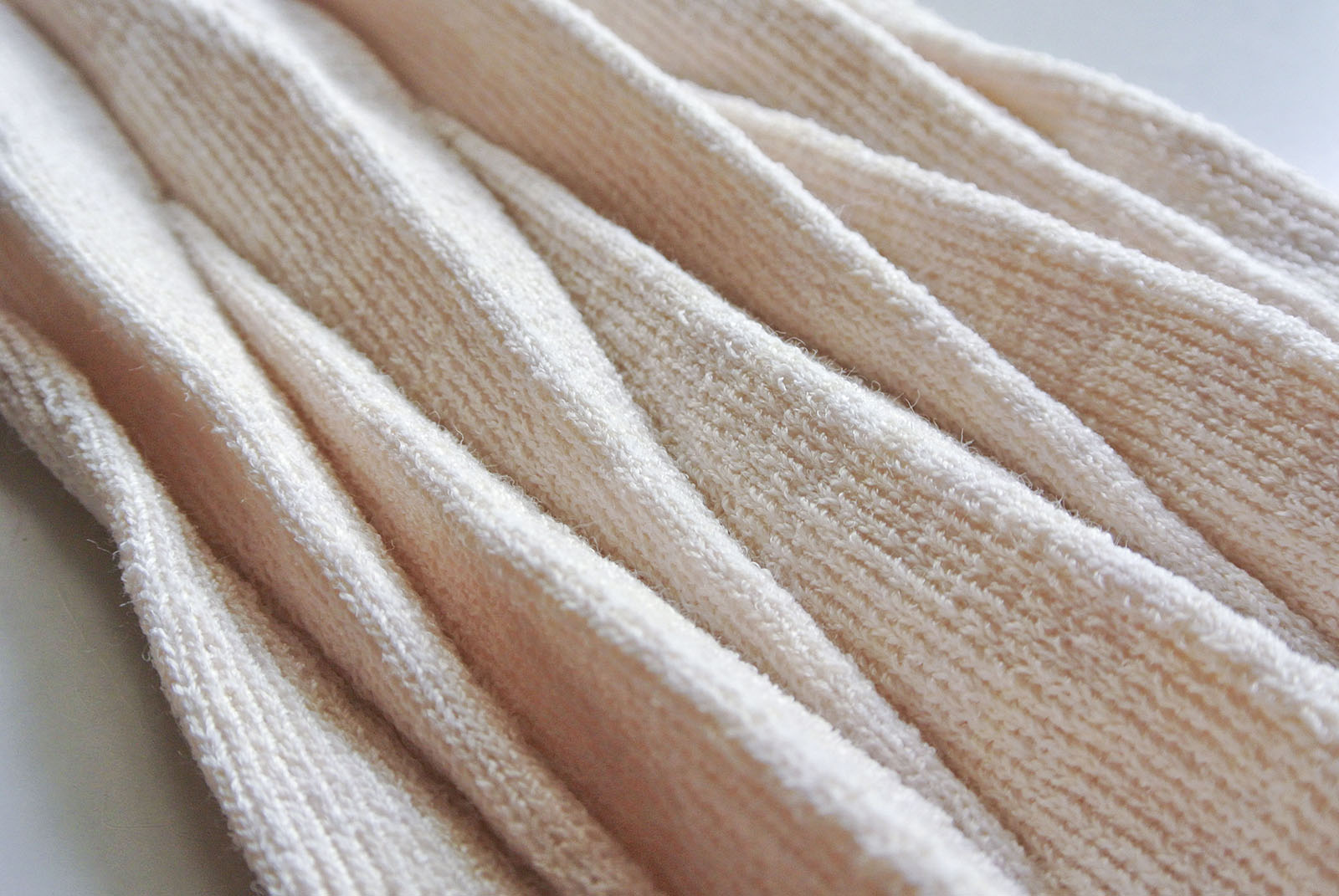 PLEAT 10 WEB.jpg