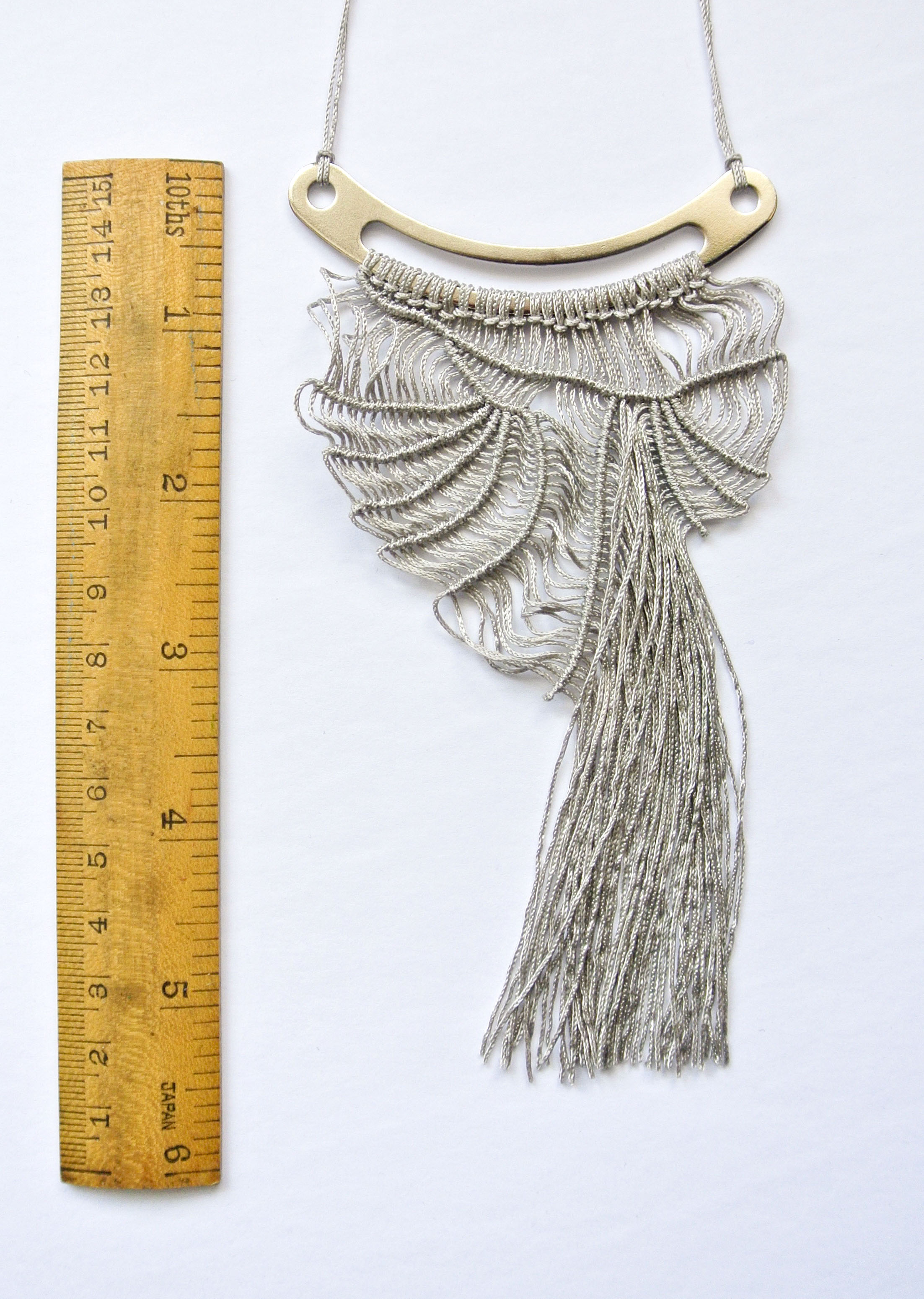 AGELENI MACRAMÉ PENDANT