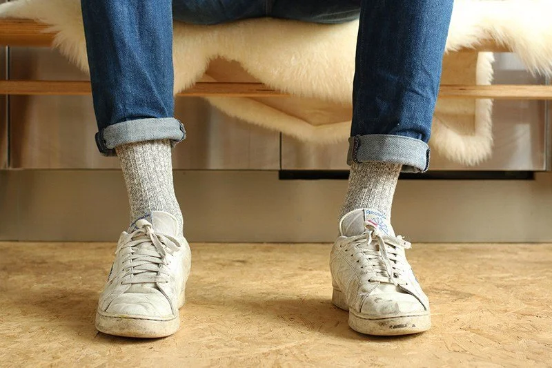 1001 ESC GREY LIFESTYLE .jpg