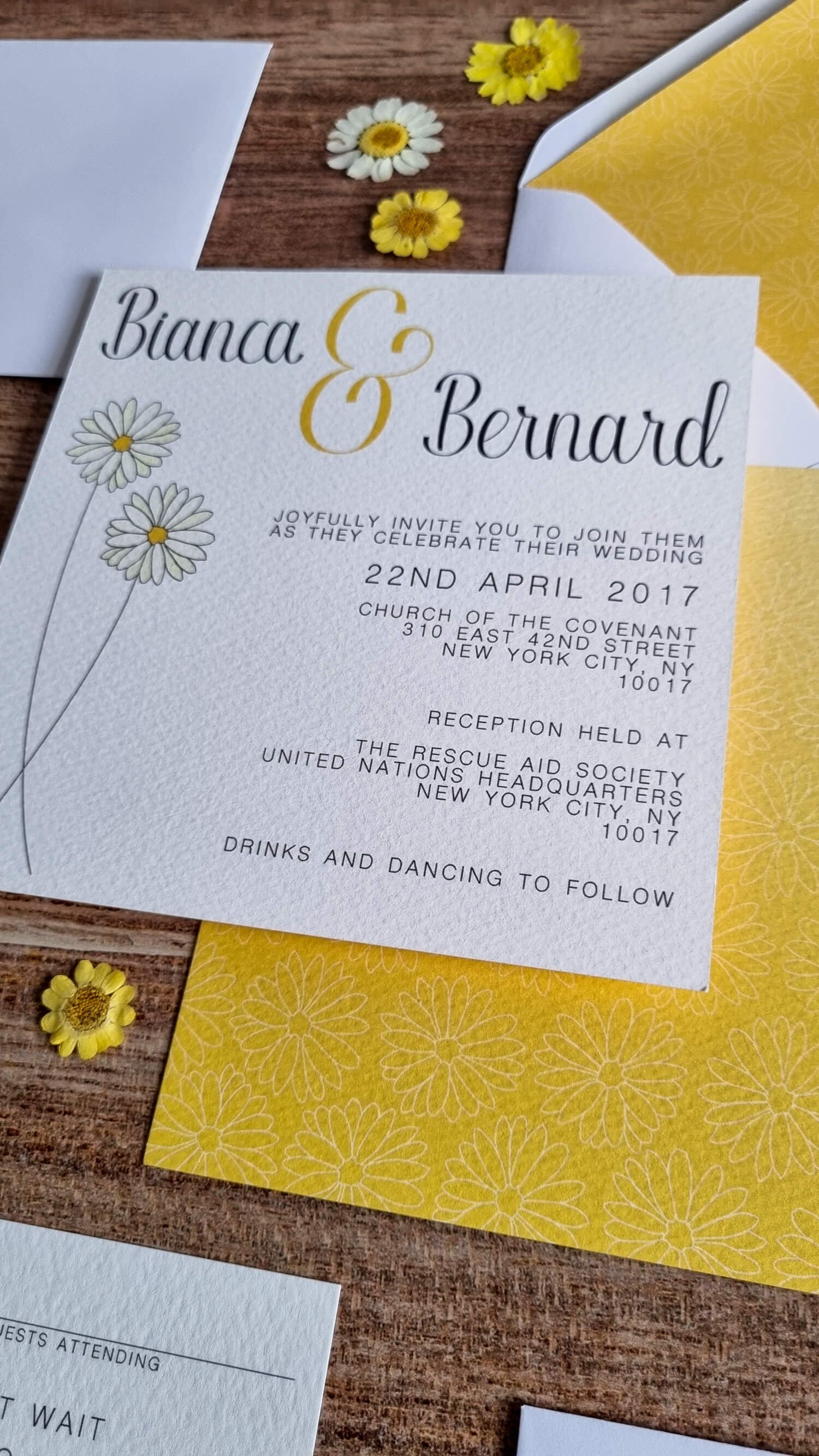 Daisy Daisy wedding invitation suite