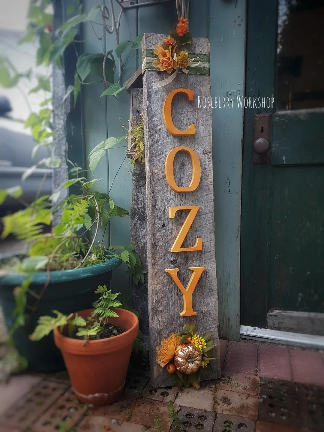 "COZY" Barnboard Sign (Yellow w/ glitter pumpkin)