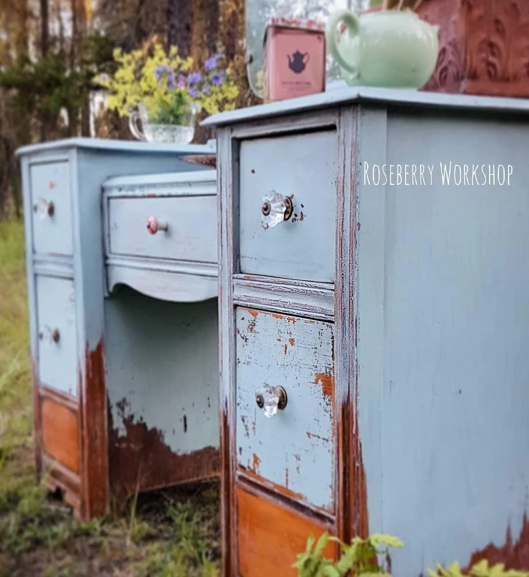 Vintage Woodland Ladie's Dresser